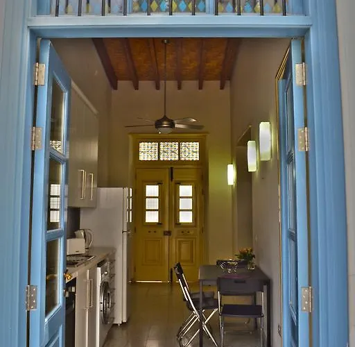 Chris House * Nicosia